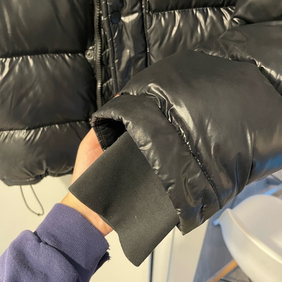 Aritzia Mr. Super Puff size XL - Picture 3 of 8